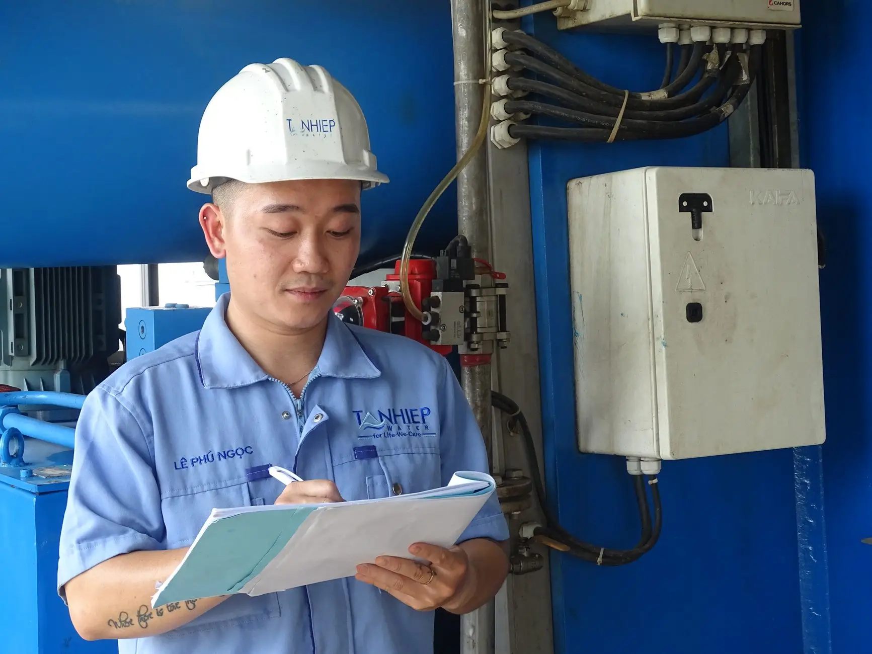 车间工具柜选型指南：从承重性能到防腐工艺的综合评估
