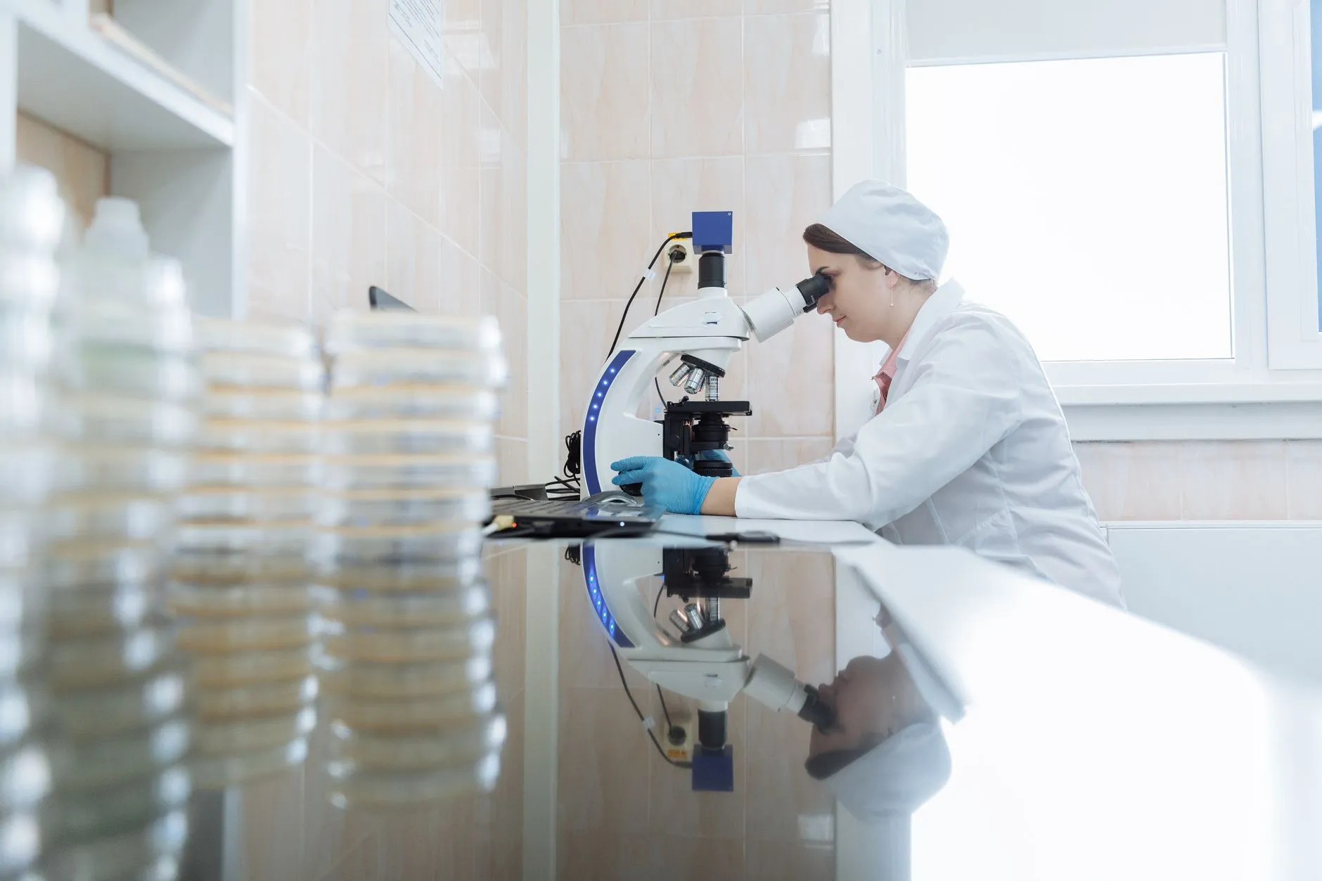 车间存储设备选购指南：如何匹配工具柜与物料整理方案
