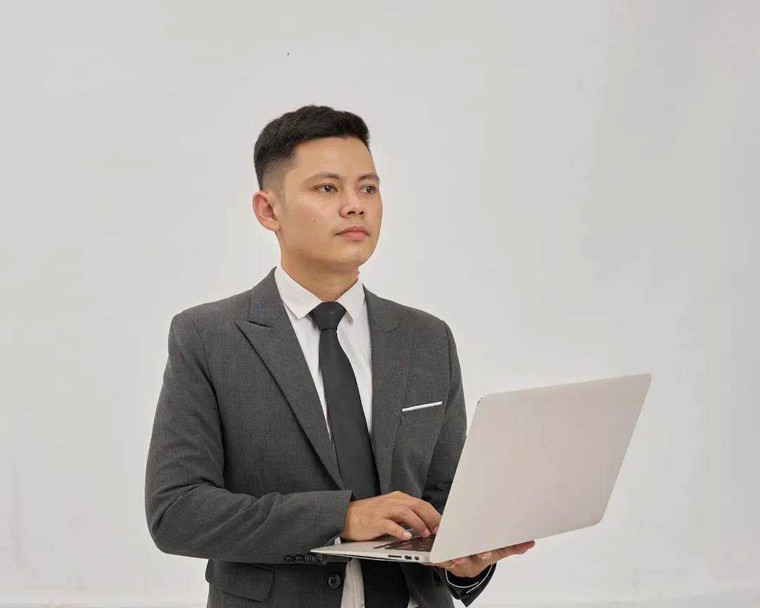工厂车间工具柜选购要点及物料整理方案解析